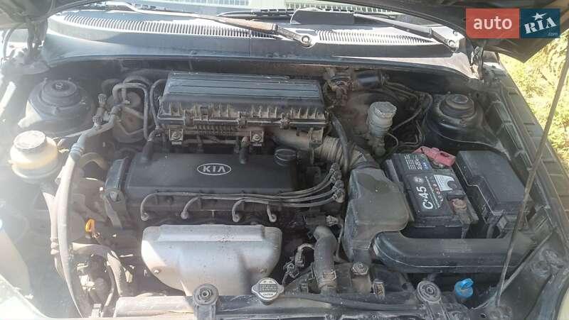 Універсал Kia Rio 2003 в Івано-Франківську