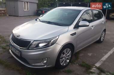 Хетчбек Kia Rio 2013 в Дніпрі