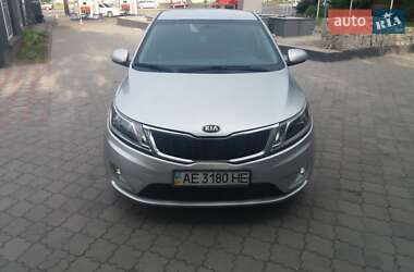 Хэтчбек Kia Rio 2013 в Днепре