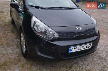 Хэтчбек Kia Rio 2012 в Житомире