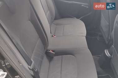 Хэтчбек Kia Rio 2012 в 