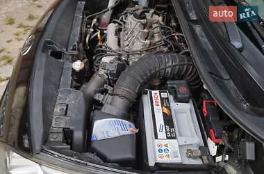 Хэтчбек Kia Rio 2012 в 