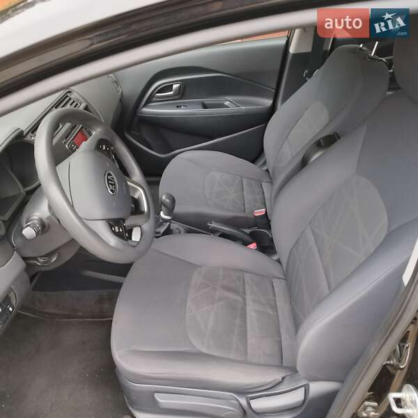 Хэтчбек Kia Rio 2012 в Житомире