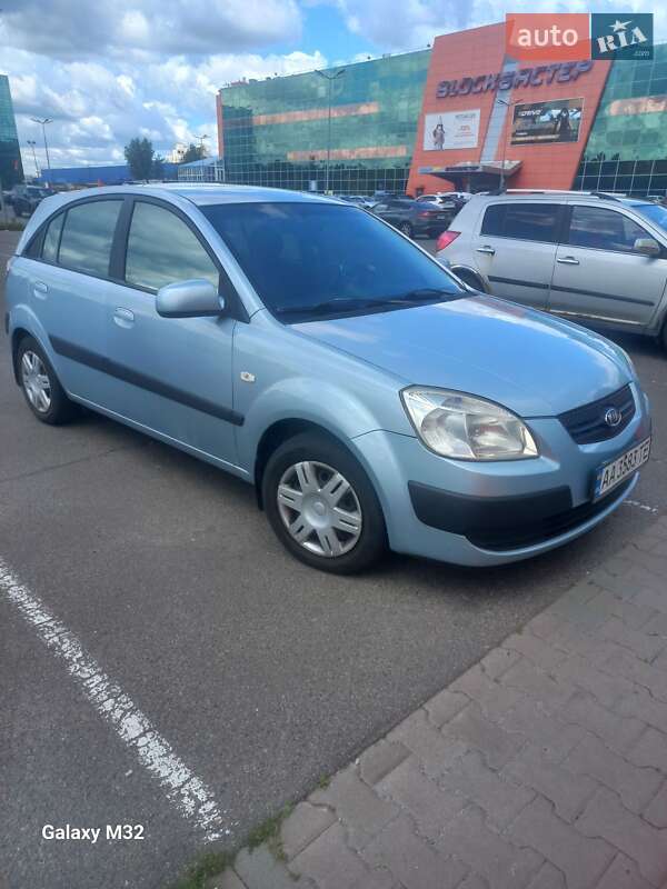 Хетчбек Kia Rio 2008 в Києві