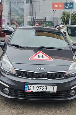 Седан Kia Rio 2016 в Львове