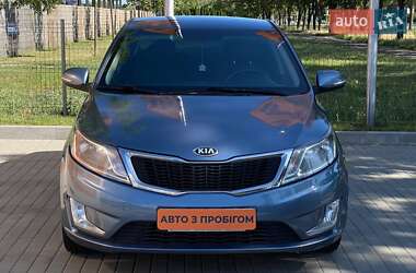 Седан Kia Rio 2013 в Днепре