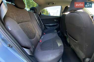 Седан Kia Rio 2013 в 