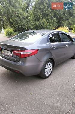 Седан Kia Rio 2012 в 