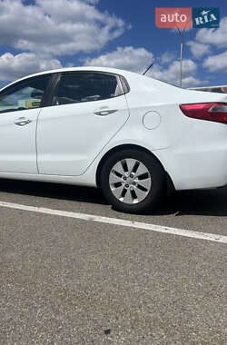 Седан Kia Rio 2012 в 