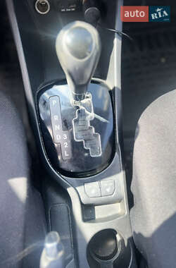 Седан Kia Rio 2012 в 