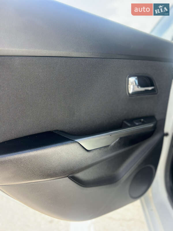 Седан Kia Rio 2012 в Киеве