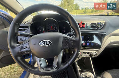 Седан Kia Rio 2012 в 