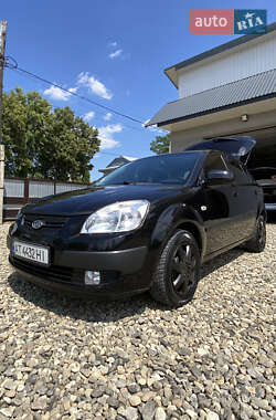 Хетчбек Kia Rio 2009 в Косові