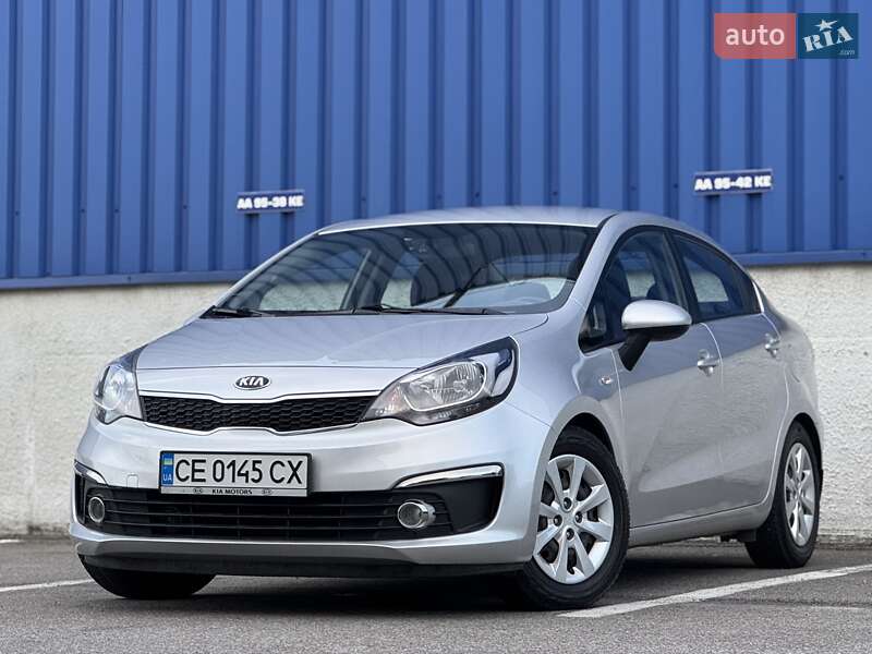 Седан Kia Rio 2015 в Львове