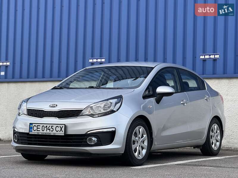 Седан Kia Rio 2015 в Львове