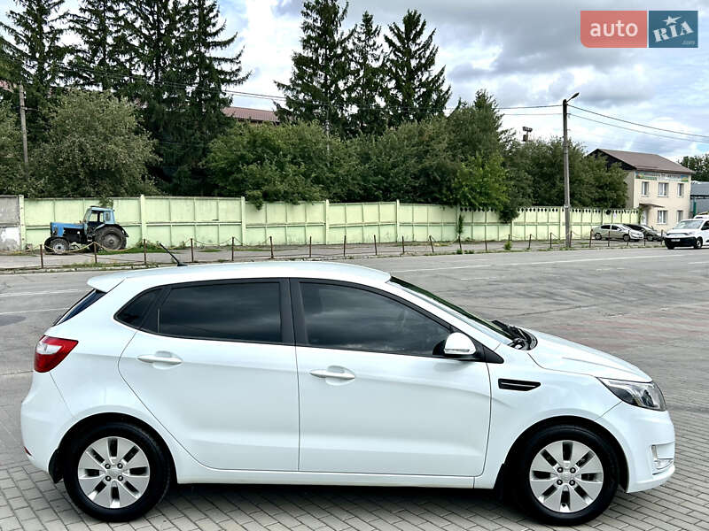 Хэтчбек Kia Rio 2012 в Белой Церкви