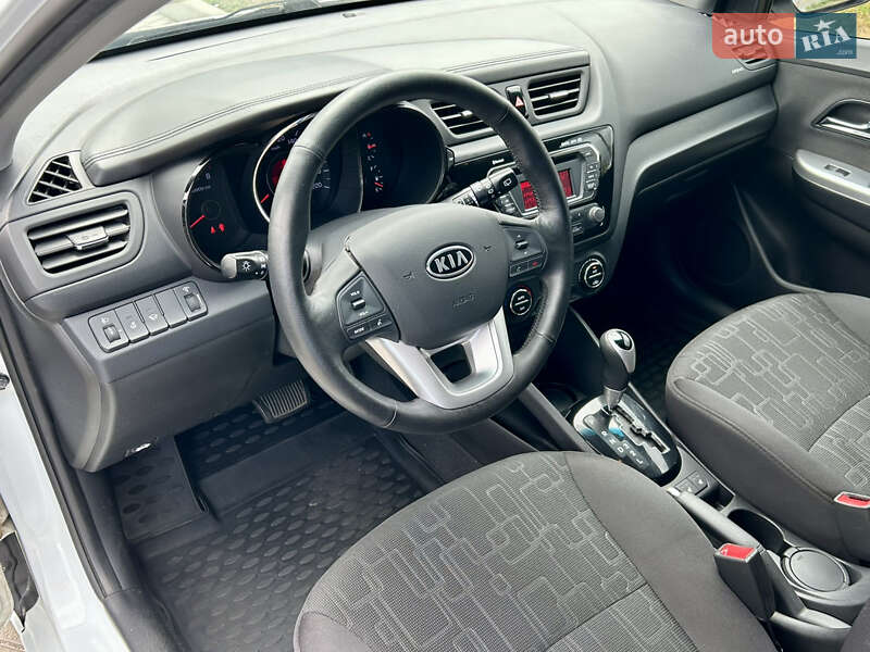 Хэтчбек Kia Rio 2012 в Белой Церкви