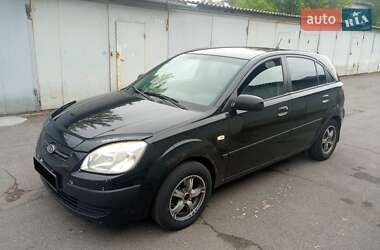 Хэтчбек Kia Rio 2005 в Киеве