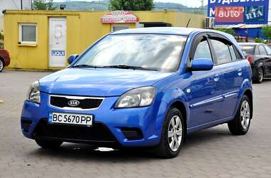 Хэтчбек Kia Rio 2011 в Львове