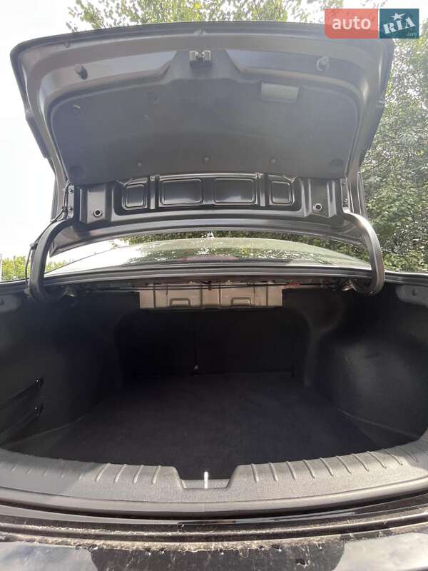 Седан Kia Rio 2017 в Прилуках