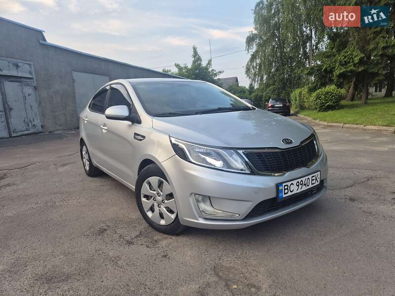 Седан Kia Rio 2012 в 