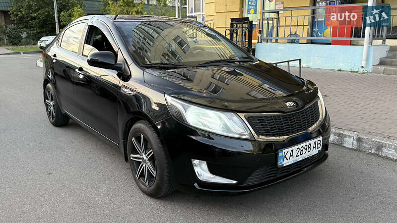 Седан Kia Rio 2013 в Киеве