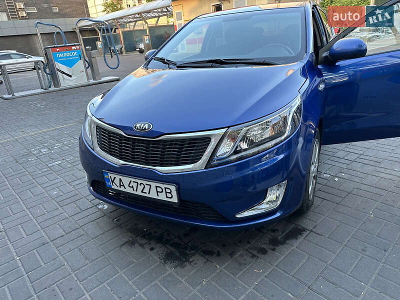 Хетчбек Kia Rio 2012 в Києві