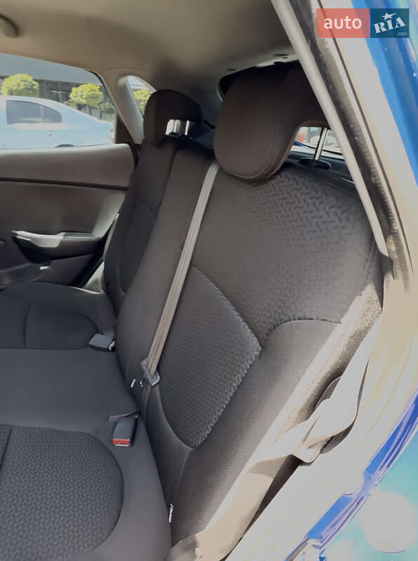 Хетчбек Kia Rio 2012 в Києві