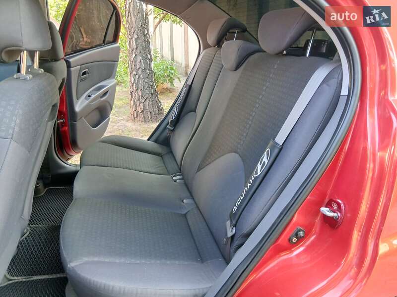 Седан Kia Rio 2007 в Николаеве