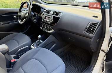 Седан Kia Rio 2016 в 