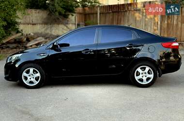 Седан Kia Rio 2012 в 