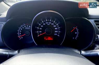 Седан Kia Rio 2012 в 