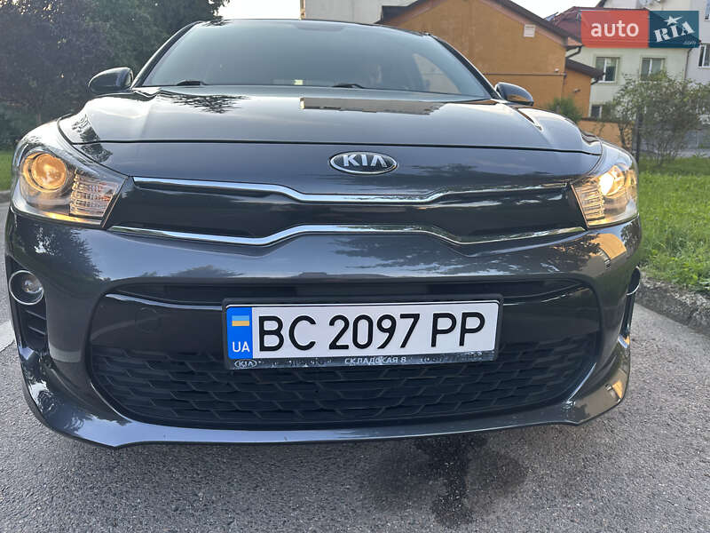 Хэтчбек Kia Rio 2017 в Львове