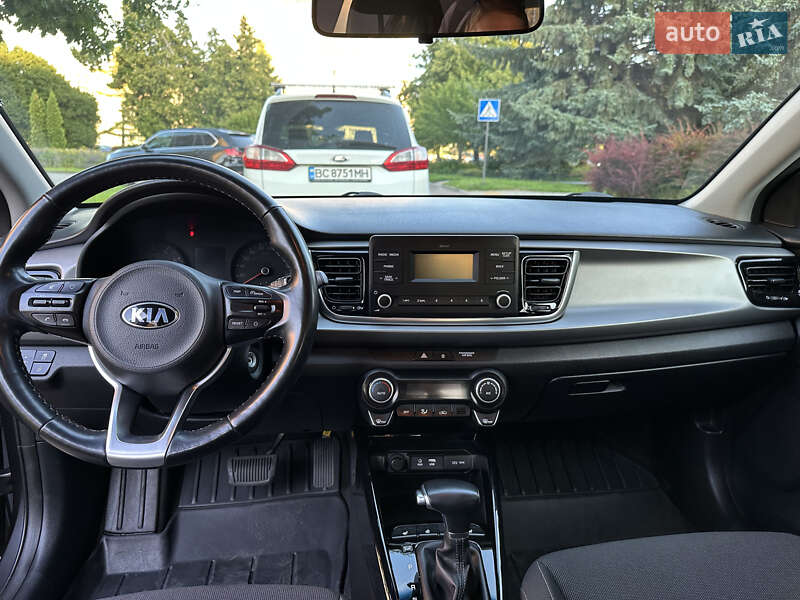 Хэтчбек Kia Rio 2017 в Львове