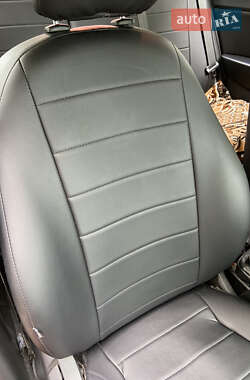 Седан Kia Rio 2011 в 