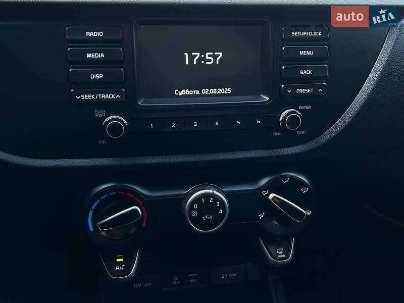 Седан Kia Rio 2018 в Миколаєві