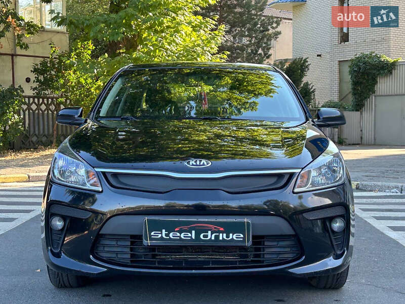 Седан Kia Rio 2018 в Миколаєві
