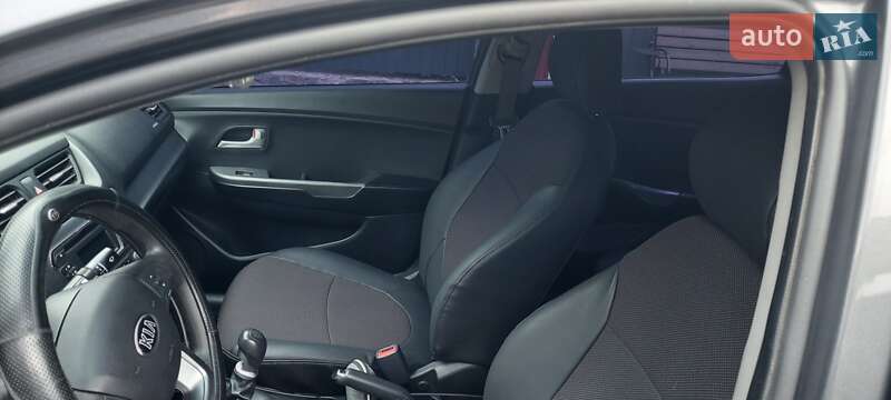Седан Kia Rio 2013 в Первомайске