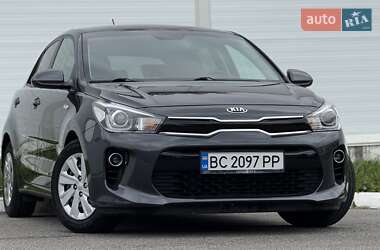 Хетчбек Kia Rio 2017 в Львові