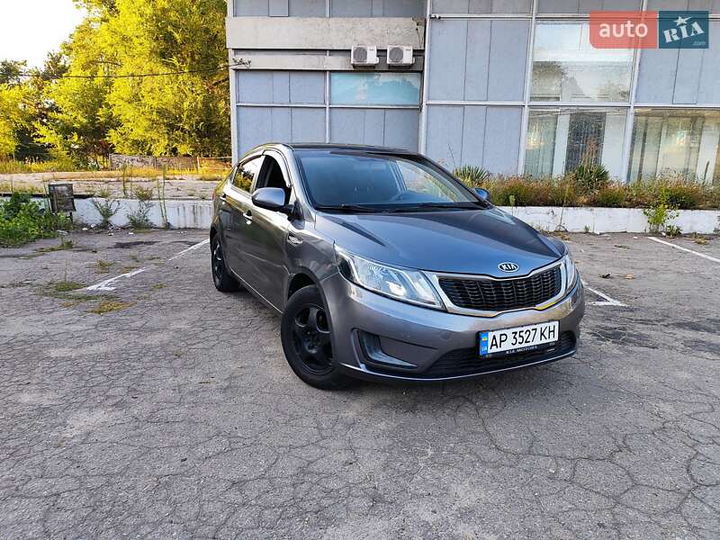 Седан Kia Rio 2012 в Запорожье