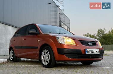 Хэтчбек Kia Rio 2006 в Киеве