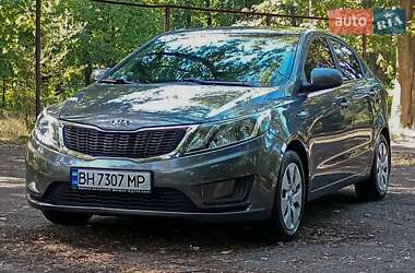 Седан Kia Rio 2011 в Раздельной