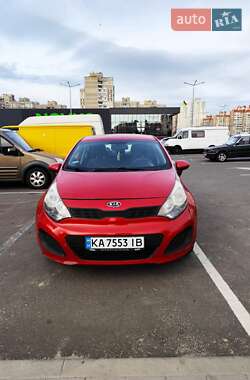 Хэтчбек Kia Rio 2012 в Киеве