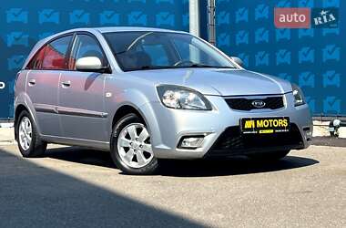 Хэтчбек Kia Rio 2011 в Киеве