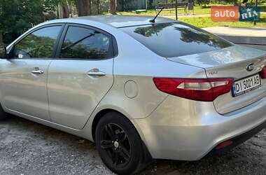 Седан Kia Rio 2013 в Киеве