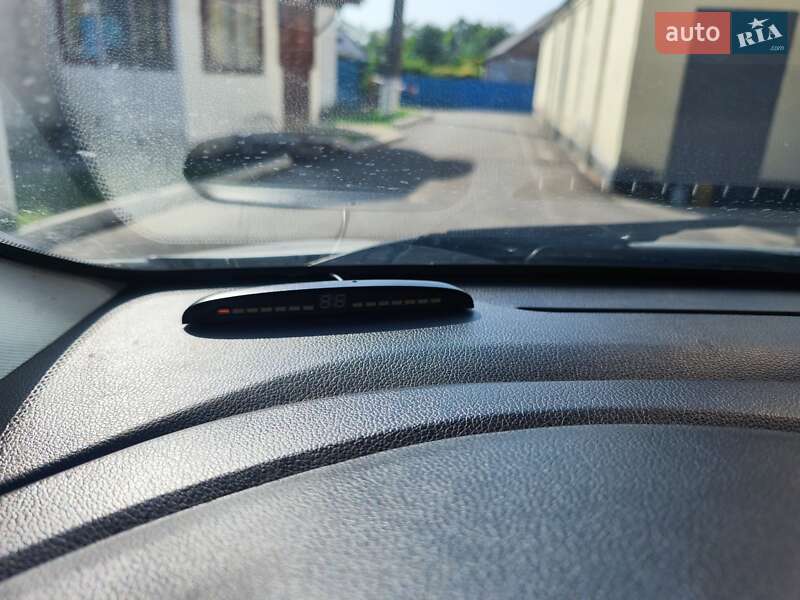 Седан Kia Rio 2013 в Великой Багачке