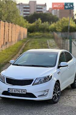Седан Kia Rio 2013 в Чернівцях
