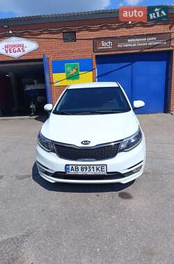 Хэтчбек Kia Rio 2016 в 
