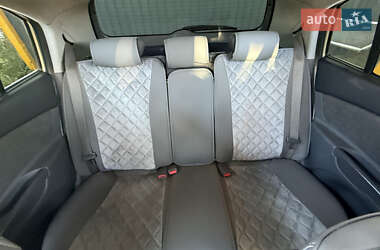 Хэтчбек Kia Rio 2008 в 