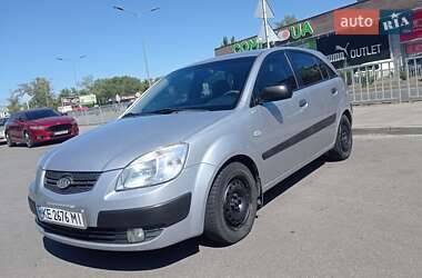 Хетчбек Kia Rio 2007 в Дніпрі
